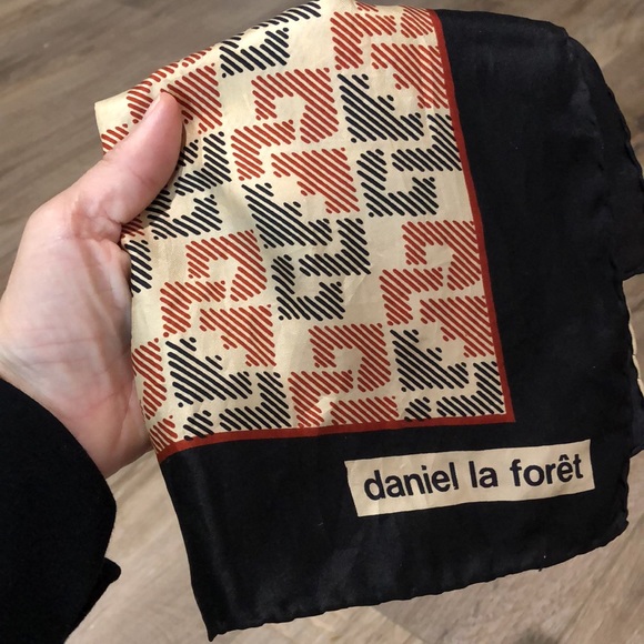 Vintage DANIEL LA FORÊT 100% Silk Scarf - Picture 2 of 7
